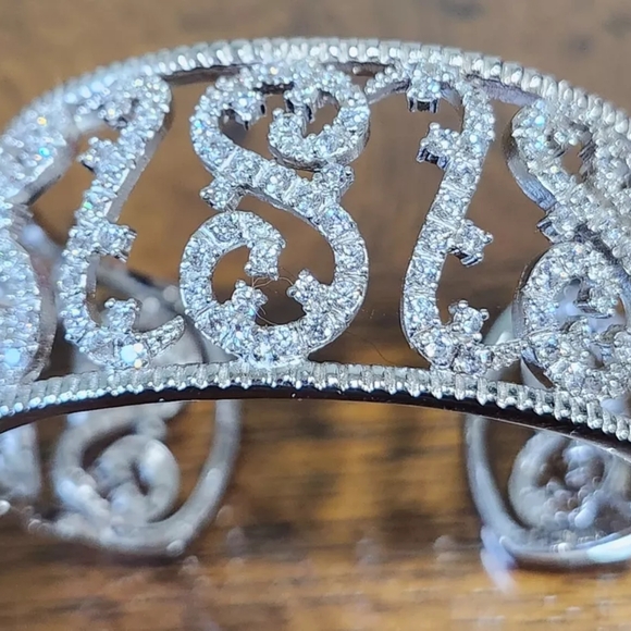 REPOSTED ESPO 925 Sterling Silver Cubic Zirconia Swirl Pattern Cuff Bracelet - Picture 10 of 11